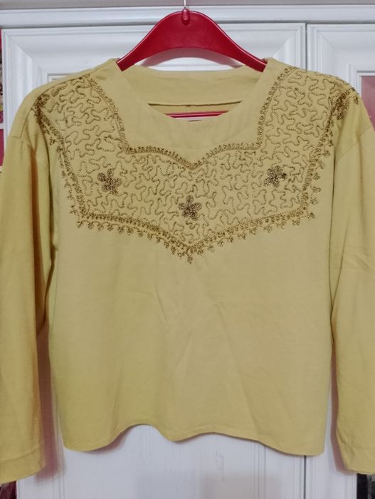 Блузки 5 лв броя