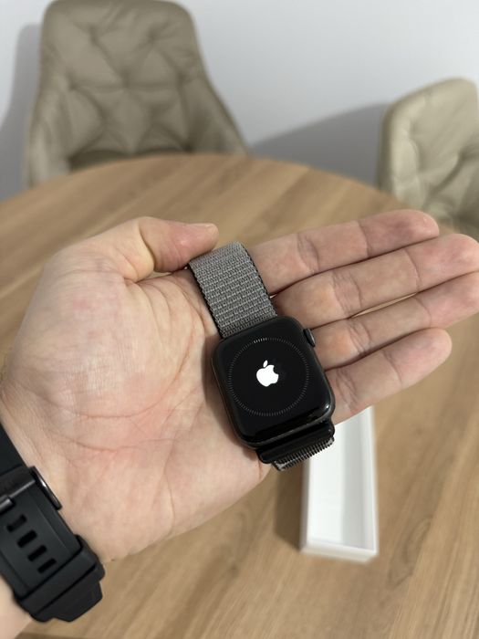 Apple watch series 5 DEFECT