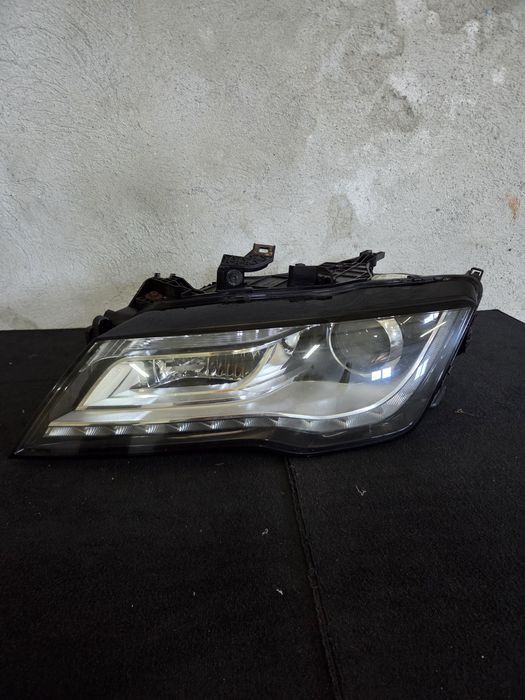 Far Stanga Fata Audi A7  4Gf 2010 - 2018 4G8941005A