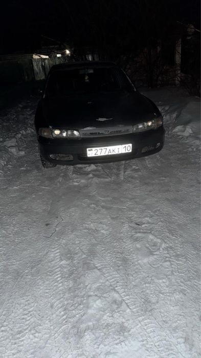 Продам машину  мазда 626