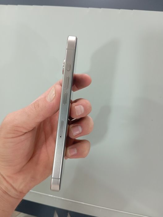 iPhone 15pro 256