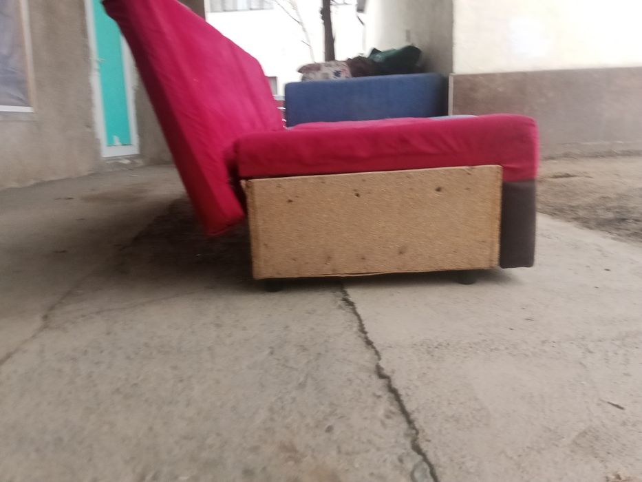 Отдам мебель срочно: бесплатно!!!