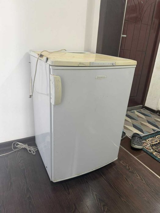 Продам небольшой морозильник