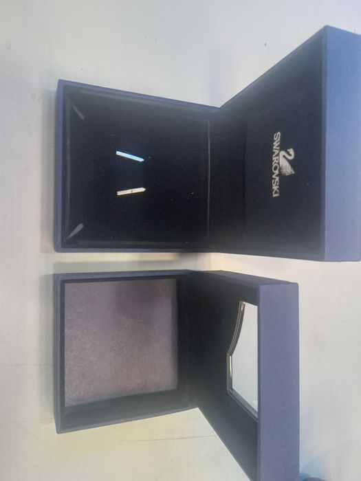 Закачалка ,черна стабилна