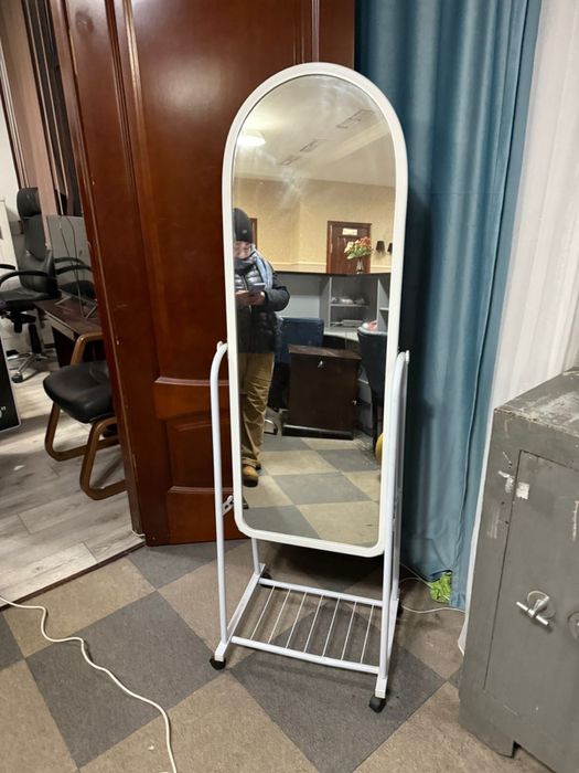 Стулья офисные зеркало