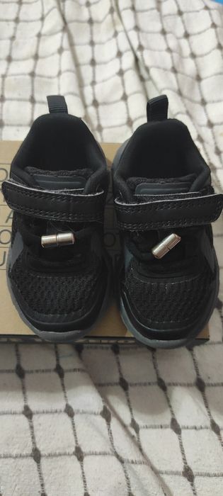 Бебешки маратонки Hummel 20