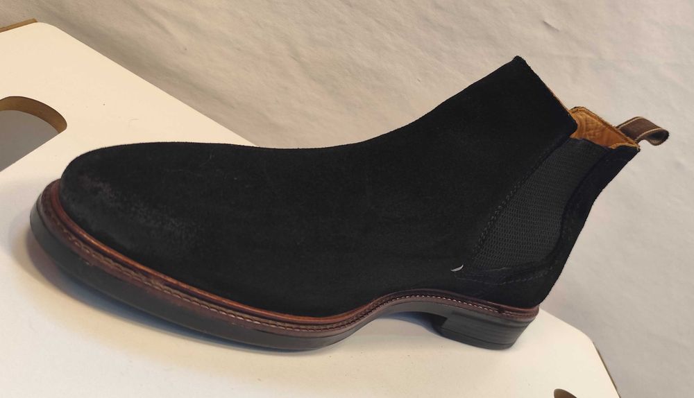 Ghete chelsea 41 plain toe Salamander piele naturala moale negru