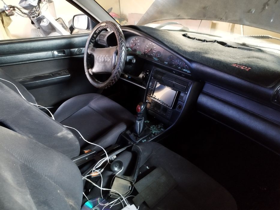 Разбираю ауди 100 с4