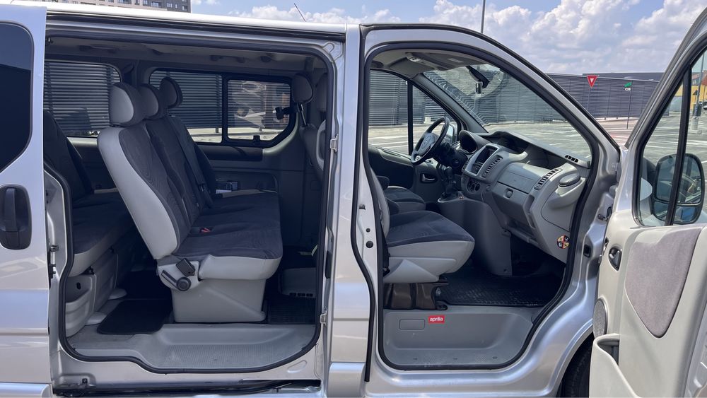 Microbus de inchiriat/rent a car persoane