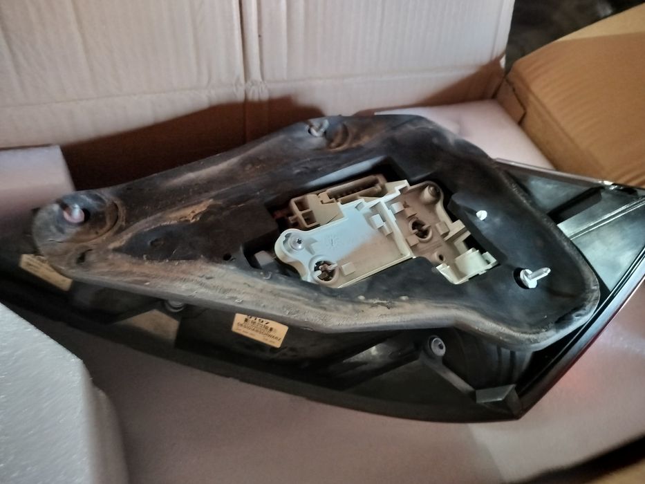 Фары задние Мерседес