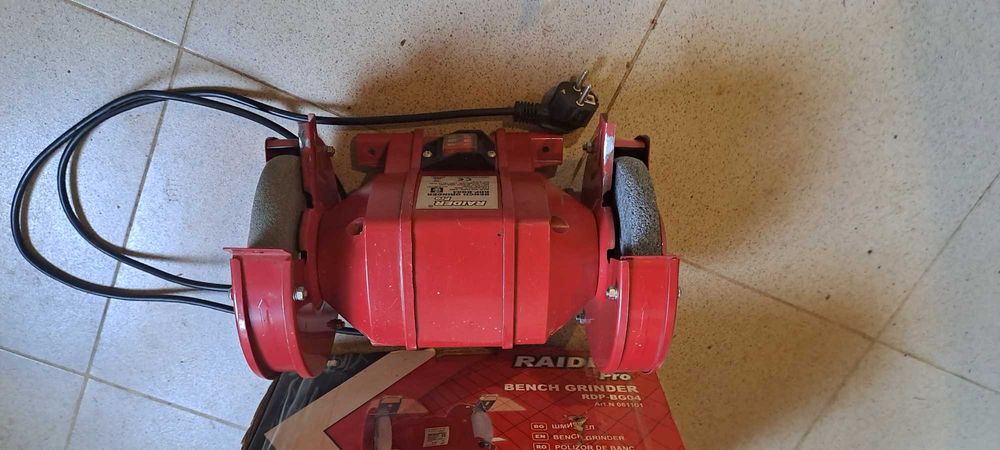Шмиргел Raider 250 w