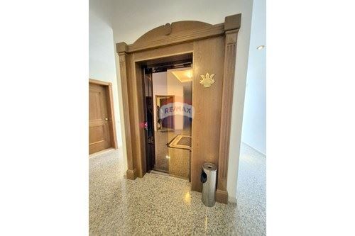 Тристаен мезонет под наем в кв. Бриз, гр. Варна Т4119