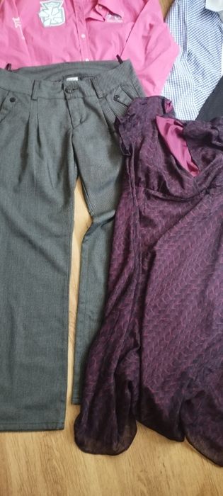 Подарявам две ризи, панталон рокля и две потничета, L, M ,размер