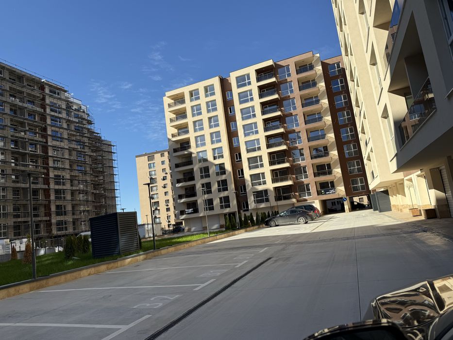 Дава се под наем Гараж / Паркомясто в Пловдив, Южен - 1 кв.м за 51 € - Снимка #1