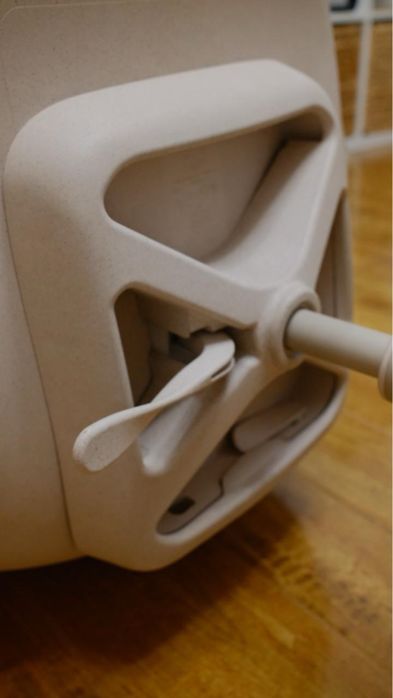 Продам фирменный стул IKEA ODGER Italy Style