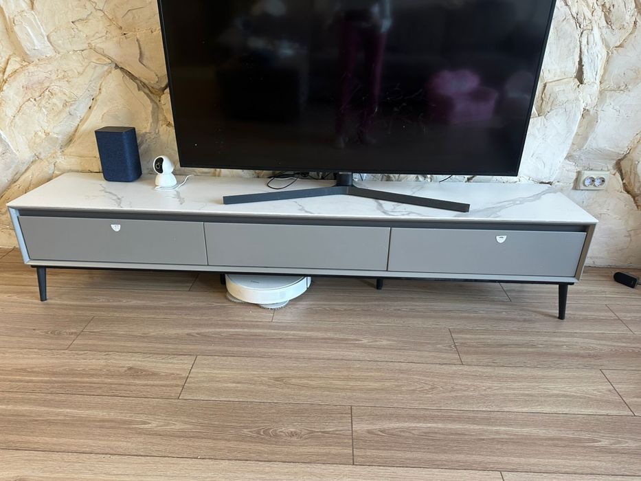 Тумба под телевизор