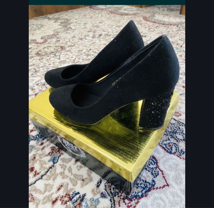 Tufli kabluk tapochka