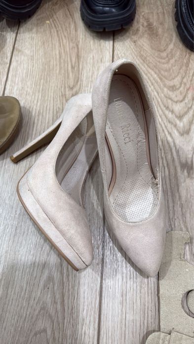 Отдам даром, все на 35 размер