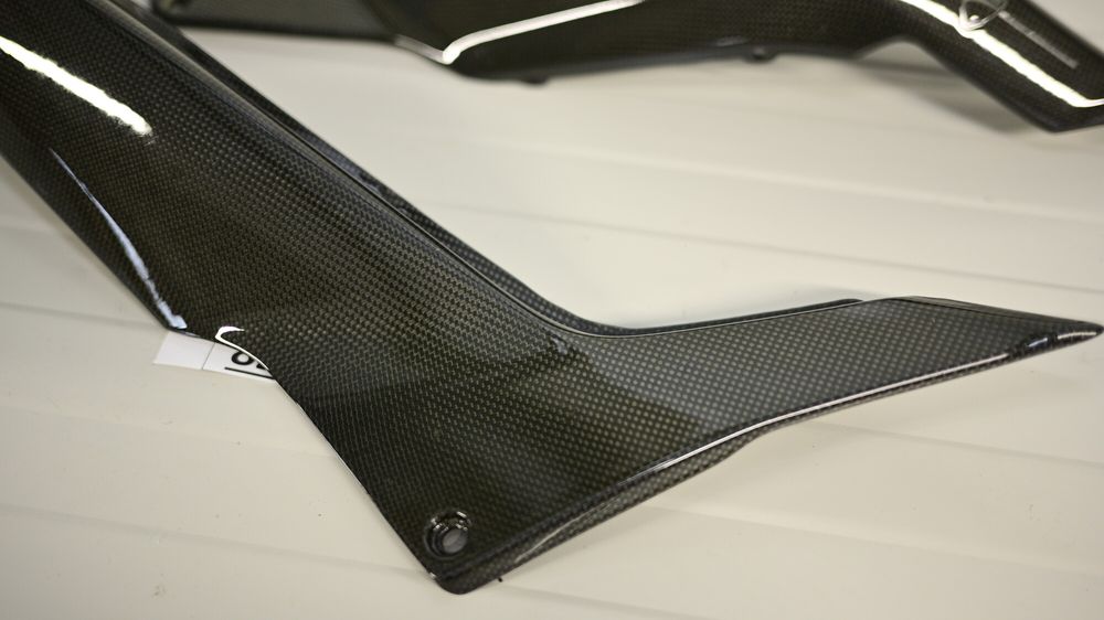 Codita carbon stanga dreapta performance Ducati Multistrada 1200