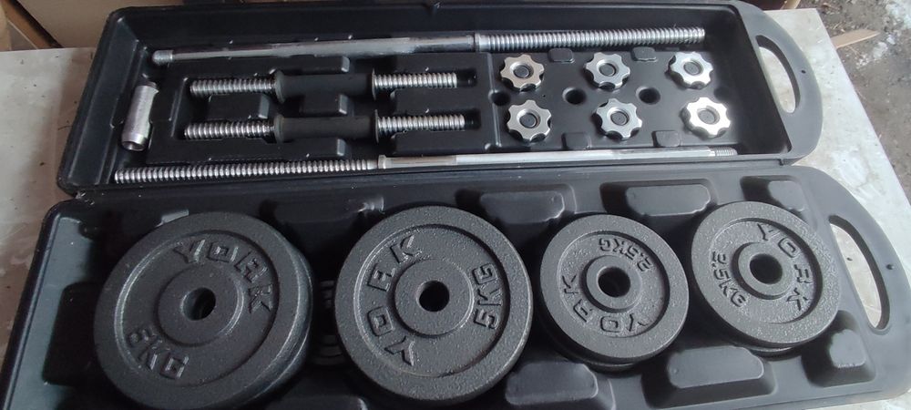 Набор гантелей и штанги