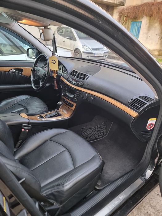 Mercedes benz E class 2.2 -170 cp AVANTGARDE