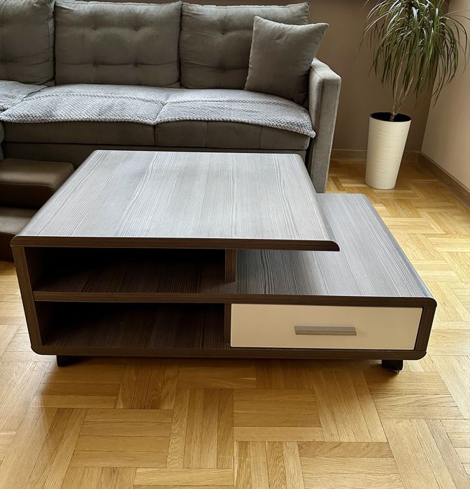 Холова маса на две нива