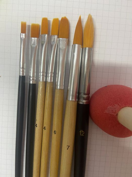 Платна, бои, четки, шпатули за рисуване