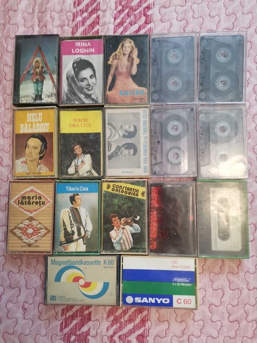 Vand casete audio vechi