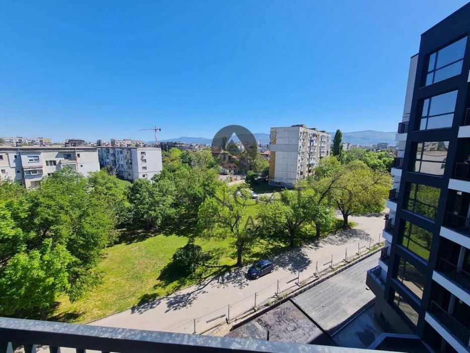 Продава се Тристаен апартамент в Пловдив, Кючук Париж - 105 кв.м за 1602 €/кв.м - Снимка #11