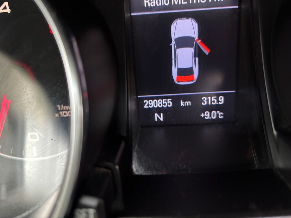 Audi a5 2.7 tdi 2008 десен волан