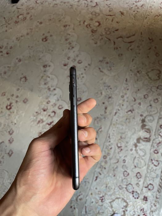 iPhone 11 128Gb Sotiladi!