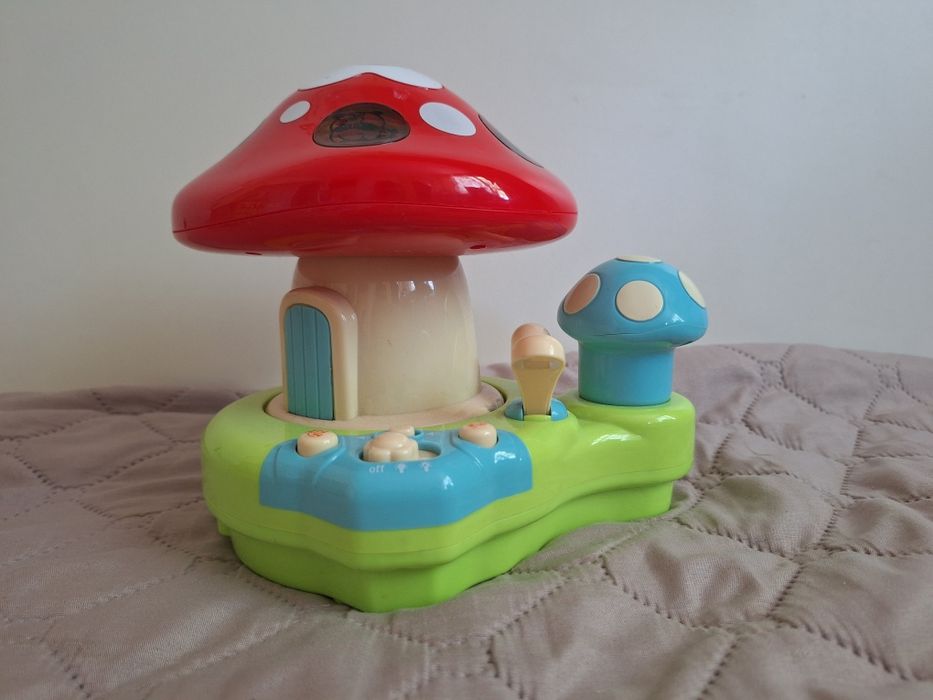 Бебешки играчки, гъбка, топчета, самолетче, лабиринт, таралеж