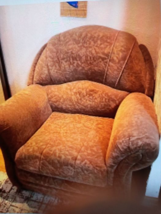 Кресло велюровое