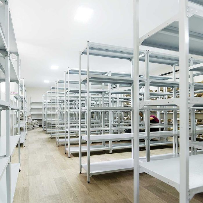 Polkaly stellaj, arxiv tokchasi Акция, метал архивный стеллаж