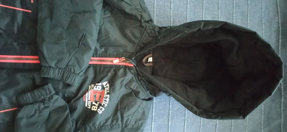 Geaca băiat 8 ani, impermeabila