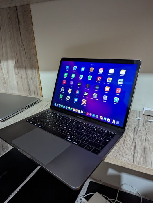 MacBook Pro 2018 года Core i5