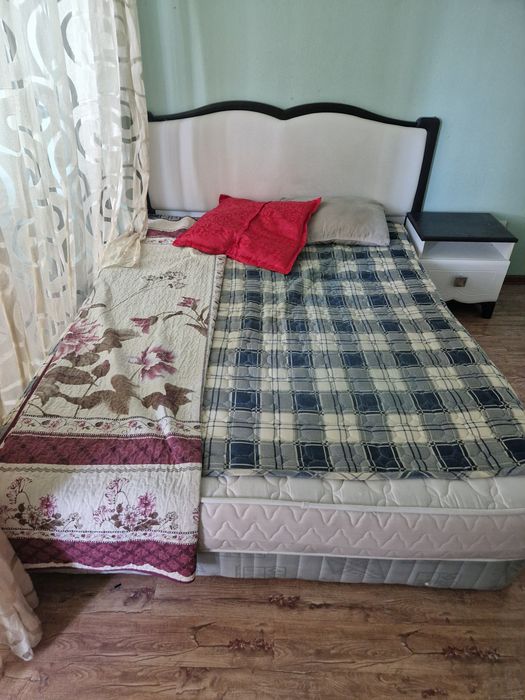 Диван с матрасом