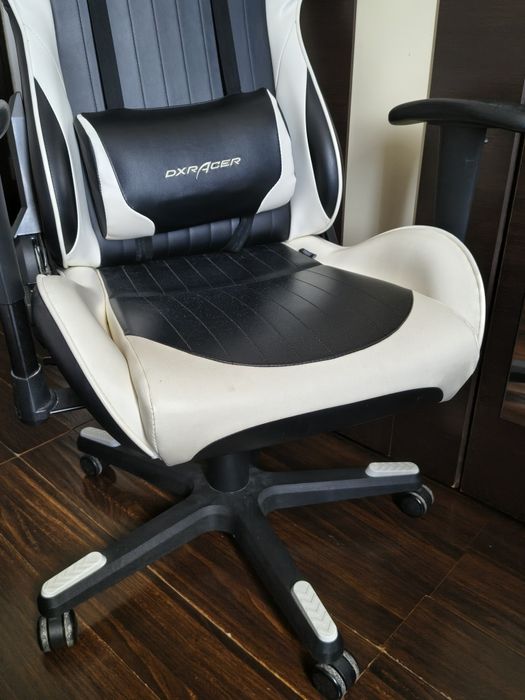 Scaun gaming dxrAcer alb negru