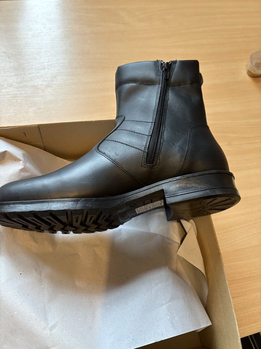 Кожени боти с вълна - нови!