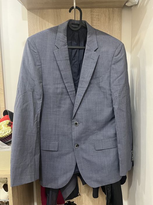 Костюм бренда Hugo boss