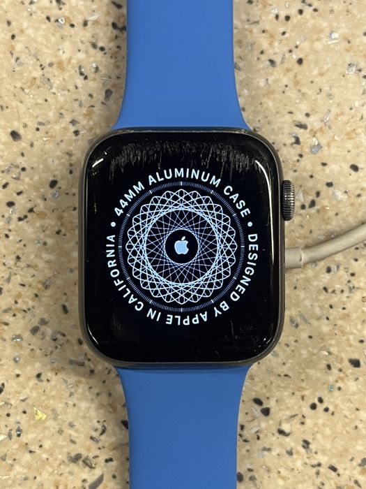 Apple Watch 4 Series 44mm Aluminium Space Gray 16GB