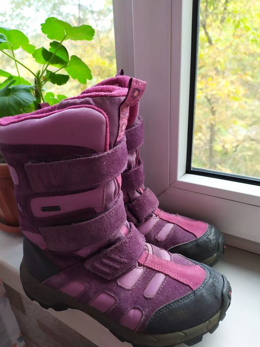 Обувь для девочки. Размеры разные.