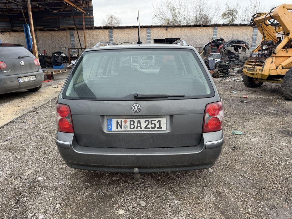 Пасат Б5 2.5 дизел 2005 Г автматик само на части