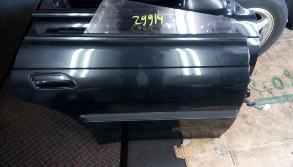 Двери субару легаси, форестер