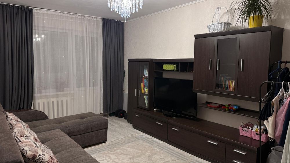 Стенка, шкаф  для гостиной