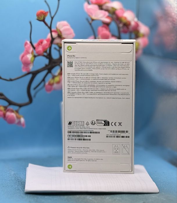 НОВ!!! Apple iPhone 16e, 128GB, 5G, White + подарък адаптер  Apple