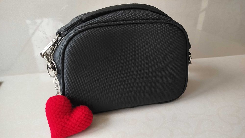 Сърце ръчно плетено, ключодържател за Свети Валентин