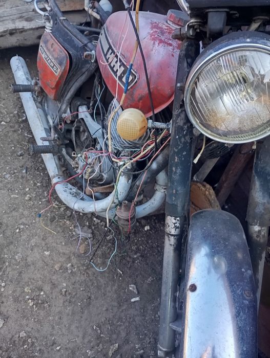 Мотоцикл планета есть люлька