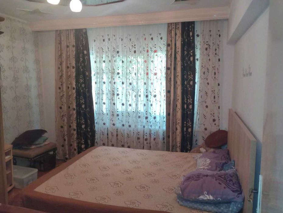 Inchiriez apartament 3 camere in Drumul Taberei - la 5 min. de metrou.