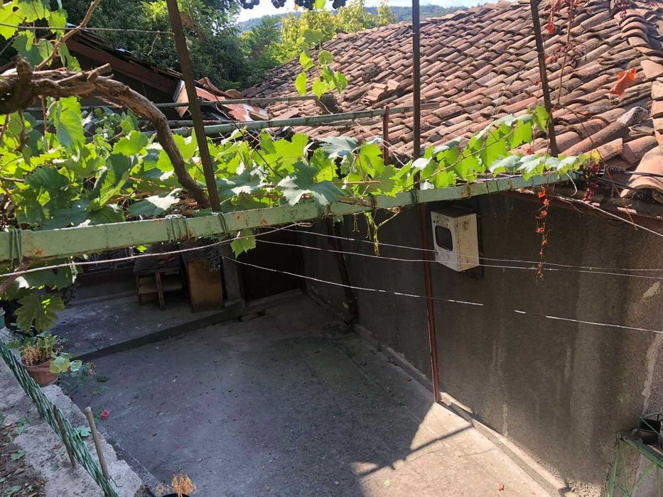 Продава се Къща в Велико Търново, Център - 85 кв.м за 1059 €/кв.м - Снимка #2